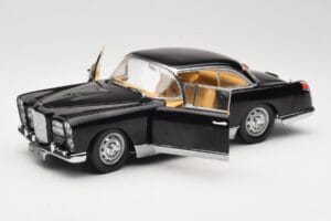Facel Vega HK500 Fekete Sun Star 1:18 3751 Fém – 2. kép a 8-ből