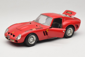 Ferrari 250 GTO Piros Bburago 1:18 B003 Fém – 2. kép a 8-ből