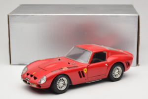 Ferrari 250 GTO Piros Bburago 1:18 B003 Fém – 8. kép a 8-ből