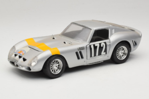Ferrari 250 GTO #172 Tour de France 1964 Bburago 1:18 7011 Fém