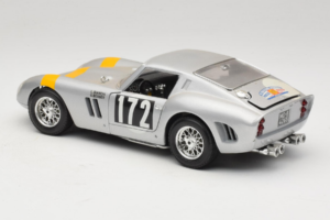 Ferrari 250 GTO #172 Tour de France 1964 Bburago 1:18 7011 Fém – 7. kép a 8-ből