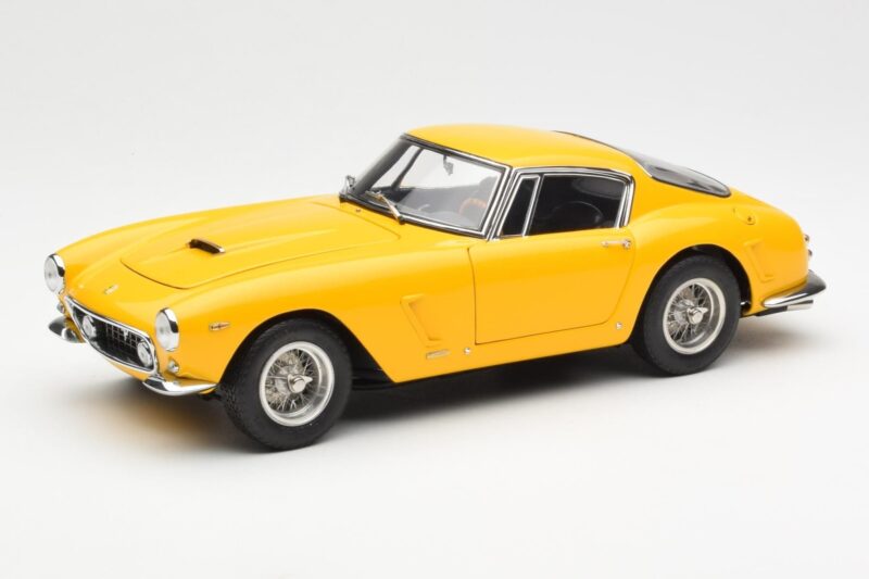 Ferrari 250 GT SWB Sárga CMC 1:18 M-054 Fém