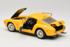 Ferrari 250 GT Berlinetta Sárga Jouef Evolution 1:18 301200 Fém – 5. kép a 8-ből