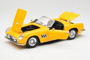 Ferrari 250 GT California Spider Sárga Hot Wheels 1:18 23905 Fém – 2. kép a 8-ből