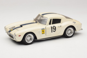 Ferrari 250 GT SWB Berlinette #19 Tour de France Automobile 1961 Eagles Race 1:18 6500 Fém
