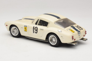 Ferrari 250 GT SWB Berlinette #19 Tour de France Automobile 1961 Eagles Race 1:18 6500 Fém – 7. kép a 8-ből