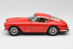 Ferrari 250 GT SWB Piros CMC 1:18 M-046 Fém – 3. kép a 6-ből