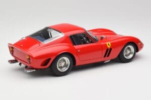 Ferrari 250 GTO London Show Piros CMC 1:18 M-256 Fém – 2. kép a 6-ből