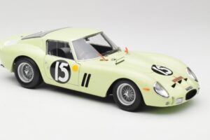 Ferrari 250 GTO #15 S. Moss / I. Ireland Goodwood Tourist Trophy Winner 1962 Kyosho 1:18 08438C Fém – 6. kép a 8-ből