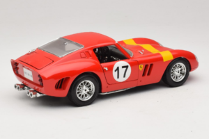 Ferrari 250 GTO #17 Bburago Sammlerborse Piros Bburago 1:18 3007-P1 Fém – 3. kép a 8-ből