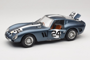 Ferrari 250 GTO #24 Kék Fehér Csík 1962 Bburago 1:18 3011-B2 Fém – 2. kép a 8-ből