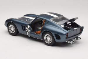 Ferrari 250 GTO #24 Kék Fehér Csík 1962 Bburago 1:18 3011-B2 Fém – 5. kép a 8-ből