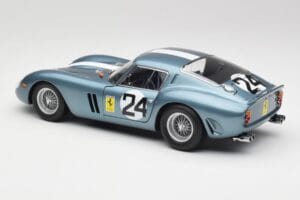 Ferrari 250 GTO #24 P. Rodriguez 12 Hours of Sebring GT3.0 Winner 1962 Kyosho 1:18 08438D Fém – 7. kép a 8-ből