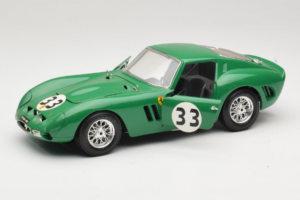 Ferrari 250 GTO #33 Zöld Bburago 1:18 3011-G1 Fém – 2. kép a 8-ből
