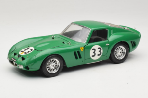 Ferrari 250 GTO #33 Zöld Bburago 1:18 3011-G1 Fém