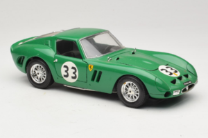 Ferrari 250 GTO #33 Zöld Bburago 1:18 3011-G1 Fém – 6. kép a 8-ből
