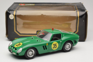 Ferrari 250 GTO #35 Zöld 1962 Bburago 1:18 3011-G2 Fém – 8. kép a 8-ből