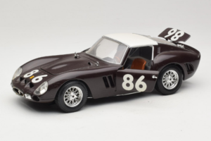 Ferrari 250 GTO #86 Fekete Bburago 1:18 3011-B1 Fém – 2. kép a 8-ből