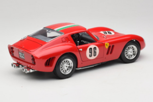 Ferrari 250 GTO #96 Piros 1962 Bburago 1:18 3011-N1 Fém – 3. kép a 8-ből