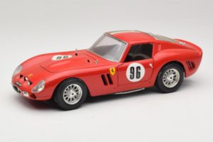 Ferrari 250 GTO #96 Piros Olasz Zászló 1962 Bburago 1:18 3011-P2 Fém