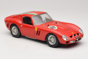 Ferrari 250 GTO #96 Piros Olasz Zászló 1962 Bburago 1:18 3011-P2 Fém – 6. kép a 8-ből