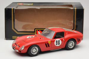 Ferrari 250 GTO #96 Piros Olasz Zászló 1962 Bburago 1:18 3011-P2 Fém – 8. kép a 8-ből