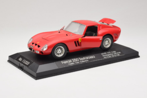 Ferrari 250 GTO Piros Replacement Stand Exclusive Cars 1:18 EC005 Fém – 2. kép a 8-ből