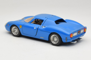 Ferrari 250 LM Kék Bburago 1:18 3033-B1 Fém – 7. kép a 8-ből