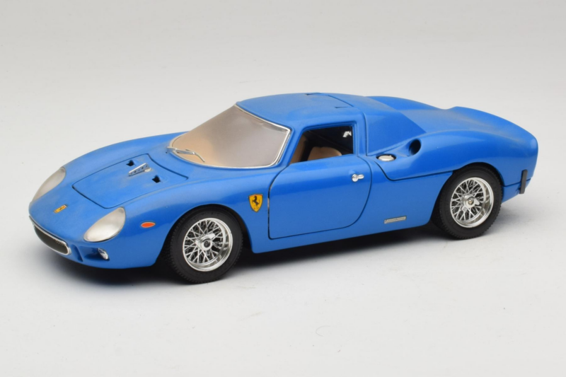 Ferrari 250 LM Kék Bburago 1:18 3033-B1 Fém