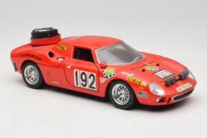 Ferrari 250 LM #192 Piros 1965 Bburago 1:18 3033-P1 Fém – 6. kép a 8-ből