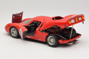 Ferrari 250 LM #21 M. Gregory / J. Rindt 24 Hours of Le Mans 1965 Bburago 1:18 3033-P2 Fém – 5. kép a 8-ből