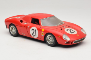 Ferrari 250 LM #21 M. Gregory / J. Rindt 24 Hours of Le Mans 1965 Bburago 1:18 3033-P2 Fém – 6. kép a 8-ből