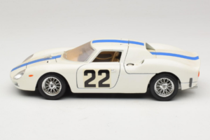 Ferrari 250 LM #22 Fehér 1965 Bburago 1:18 3333-W1 Fém – 4. kép a 8-ből