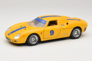 Ferrari 250 LM #9 Sárga 1965 Bburago 1:18 3033-Y1 Fém