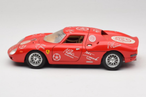 Ferrari 250 LM Piros Fehér Essen Autographs Limitált Kiadás Bburago 1:18 3033-P4 Fém – 4. kép a 8-ből