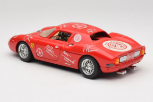 Ferrari 250 LM Piros Fehér Essen Autographs Limitált Kiadás Bburago 1:18 3033-P4 Fém – 7. kép a 8-ből