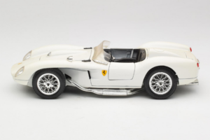 Ferrari 250 Testa Rossa Fehér Replacement Box Bburago 1:18 3007-R3 Fém – 4. kép a 8-ből