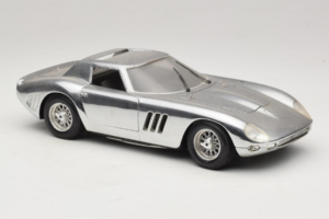 Ferrari 275 GTB Chrome Ezüst Guiloy 1:18 B004 Fém – 6. kép a 8-ből
