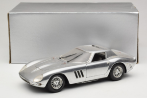 Ferrari 275 GTB Chrome Ezüst Guiloy 1:18 B004 Fém – 8. kép a 8-ből
