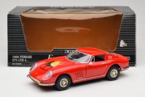 Ferrari 275 GTB/4 Piros Pálmával a Motorháztetőn ERTL 1:18 7483-P1 Fém – 8. kép a 8-ből