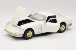 Ferrari 275 GTB/4 Fehér ERTL 1:18 7493 Fém – 2. kép a 8-ből