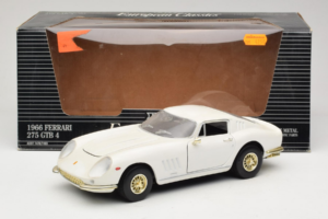 Ferrari 275 GTB/4 Fehér ERTL 1:18 7493 Fém – 8. kép a 8-ből
