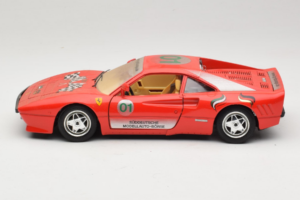 Ferrari 288 GTO #1 Piros 1984 Bburago 1:18 3027-P3 Fém – 4. kép a 8-ből