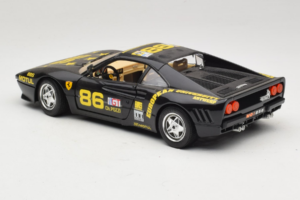 Ferrari 288 GTO #86 Fekete Limitált Kiadás 1984 Bburago 1:18 3027-B1 Fém – 7. kép a 8-ből