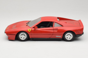 Ferrari 288 GTO Piros Tonka 1:18 3233 Fém – 4. kép a 8-ből