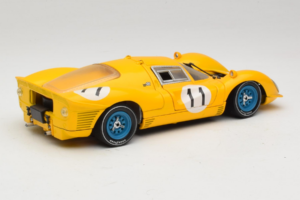 Ferrari 330 P4 #11 Sárga Spa-Francorchamps 1967 Eagles Race 1:18 38007-Y1 Fém – 3. kép a 8-ből
