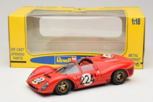 Ferrari 330 P4 #224 Piros 1967 Revell 1:18 48825-P2 Fém – 7. kép a 7-ből