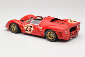Ferrari 330 P4 #23 L. Bandini / C. Amon 24 Hours of Daytona Winner 1967 Revell 1:18 48833 Fém – 7. kép a 8-ből