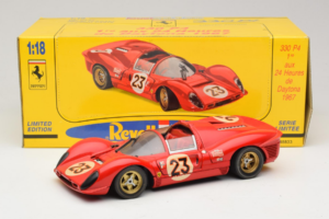 Ferrari 330 P4 #23 L. Bandini / C. Amon 24 Hours of Daytona Winner 1967 Revell 1:18 48833 Fém – 8. kép a 8-ből