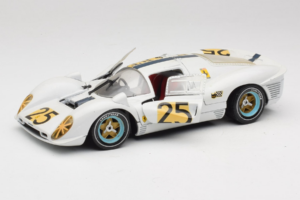 Ferrari 330 P4 #25 Fehér Revell 1:18 48845 Fém – 2. kép a 8-ből